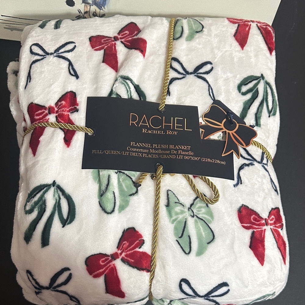 RACHEL Rachel Roy Christmas flannel plush bow blanket
